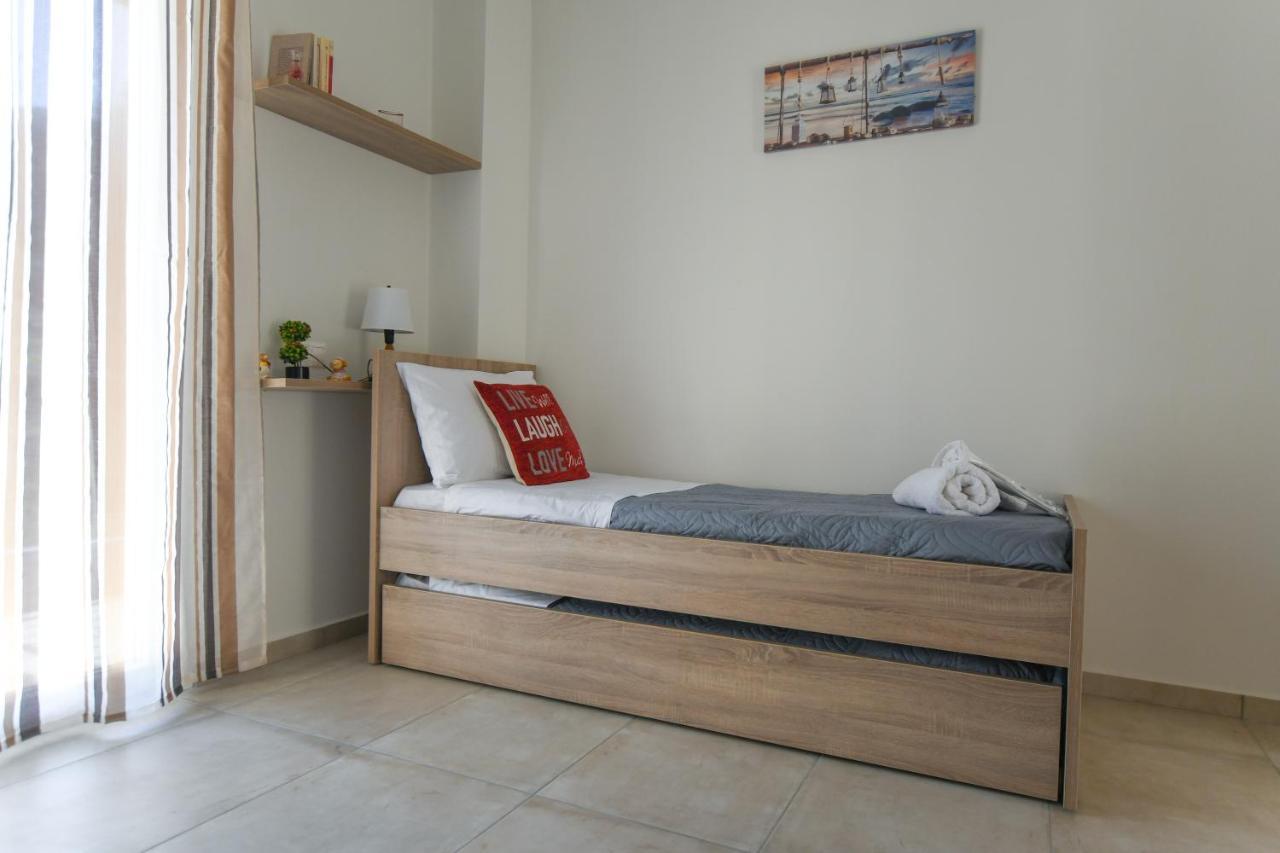 Orama Apartments - Vacations Next To The Sea 리가리아 외부 사진